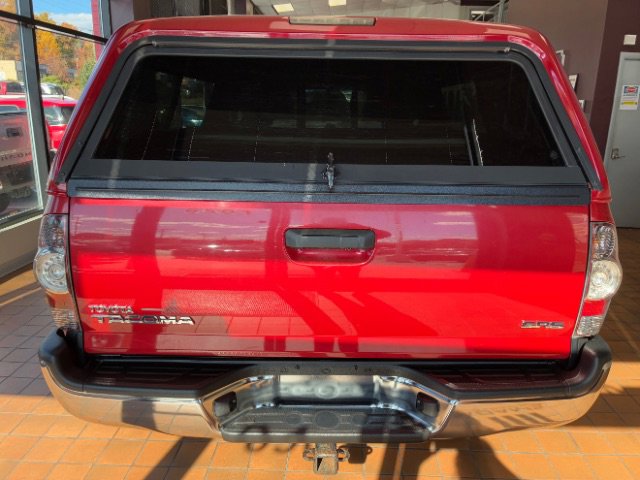 Used 2012 Toyota Tacoma 4x4 Access Cab w/ SR5 Pkg image 11