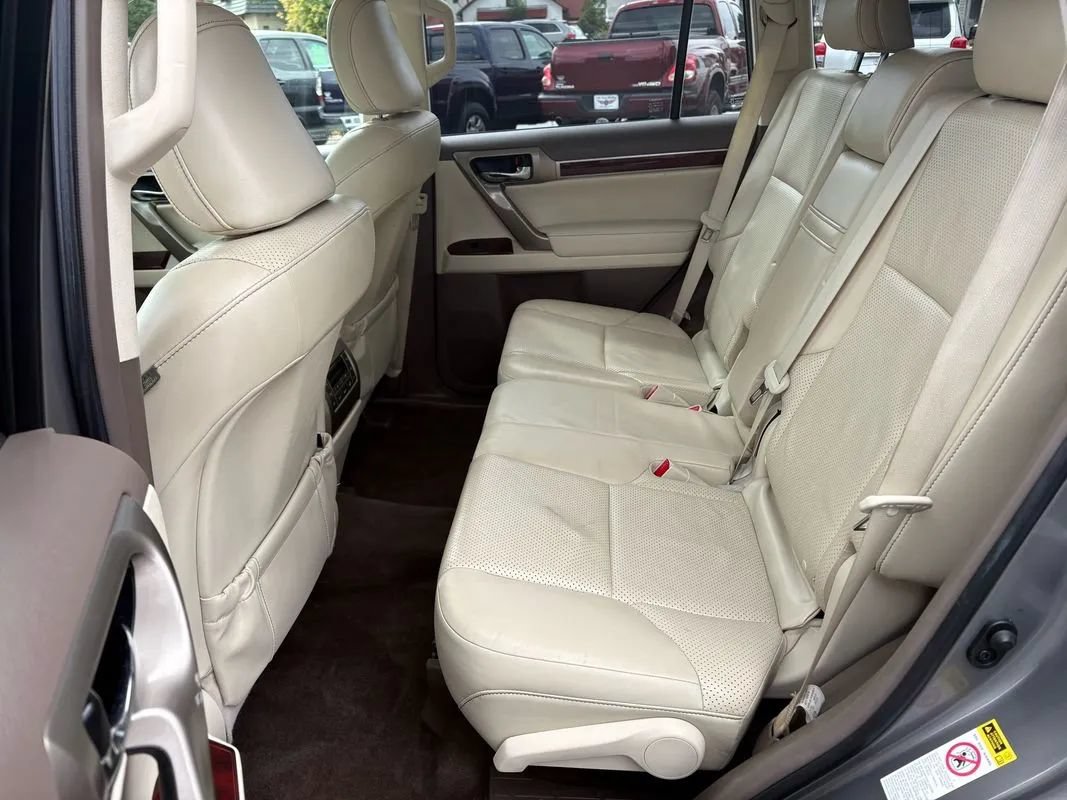 Used 2010 Lexus GX 460 w/ Comfort Plus Pkg AWD/4WD image 34