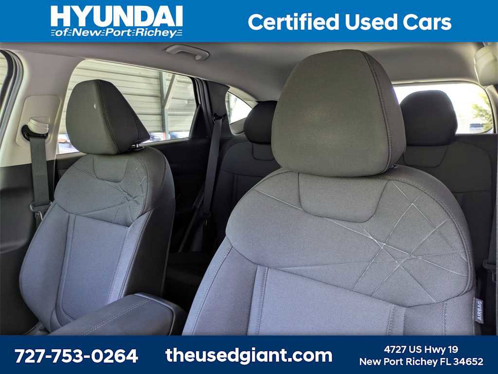 Used 2025 Hyundai Tucson SE image 7