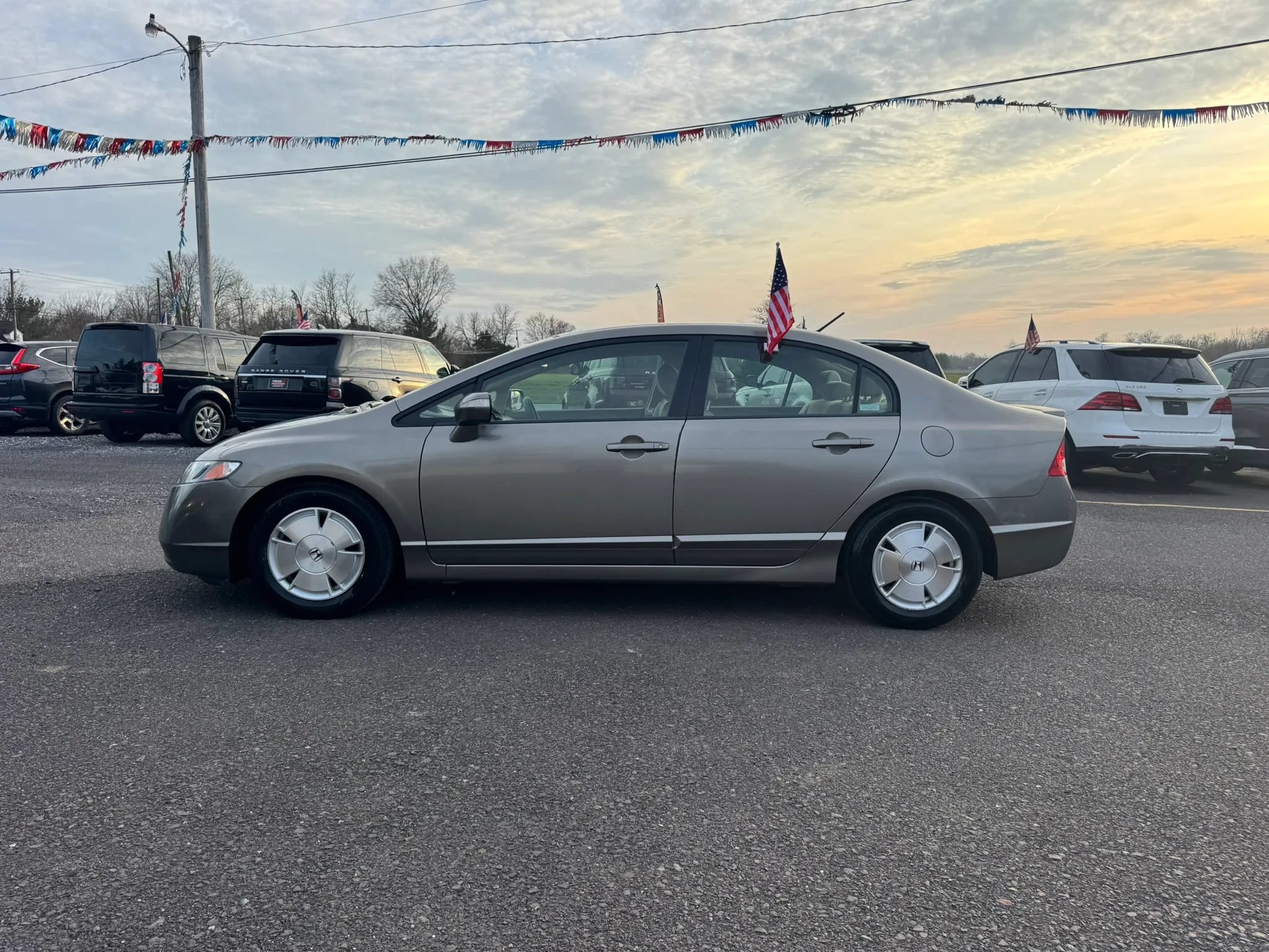 Used 2008 Honda Civic Hybrid Sedan image 2