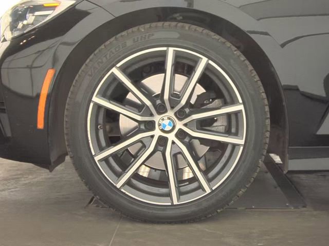 Used 2021 BMW 330i Sedan w/ Driving Assistance Package RWD image 13
