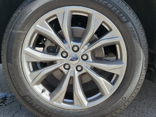 Certified 2023 Ford Explorer XLT w/ Equipment Group 202A AWD/4WD image 33