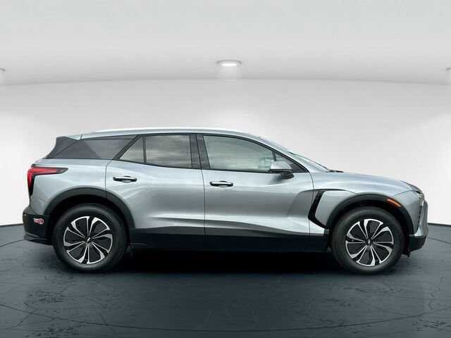 Used 2024 Chevrolet Blazer EV LT AWD/4WD image 7