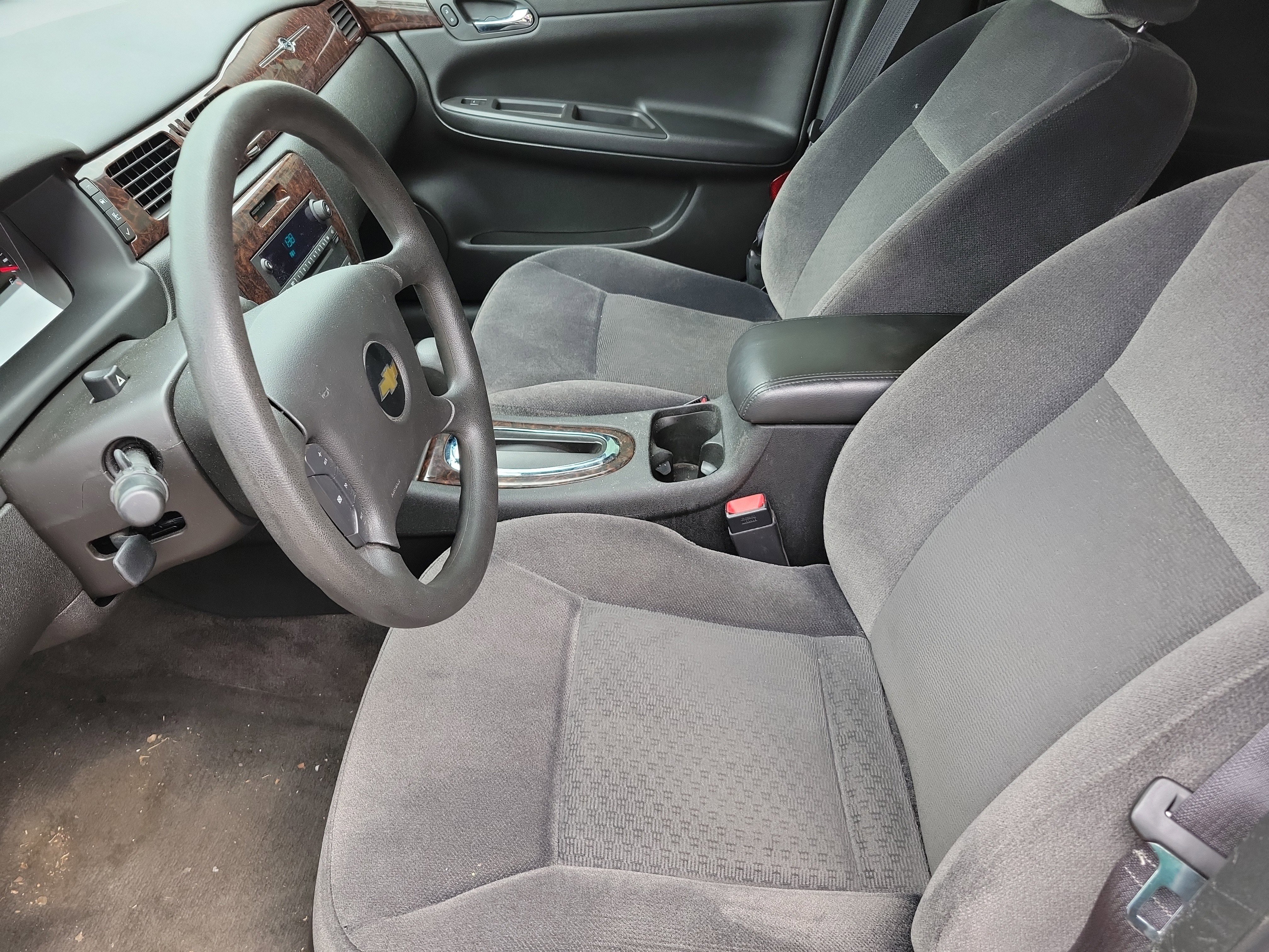 Used 2014 Chevrolet Impala Limited LS FWD image 4
