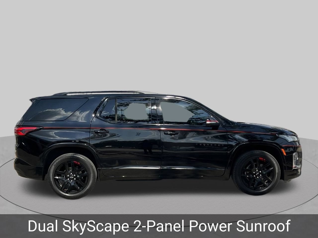 Certified 2023 Chevrolet Traverse Premier w/ Redline Edition FWD image 6