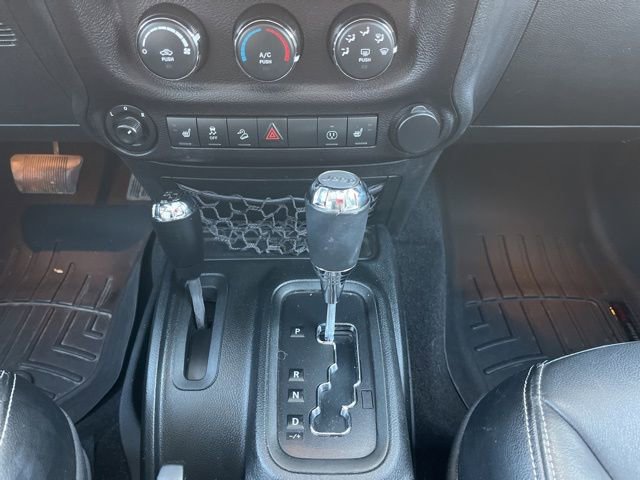 Used 2017 Jeep Wrangler Unlimited Sahara w/ Dual Top Group image 20