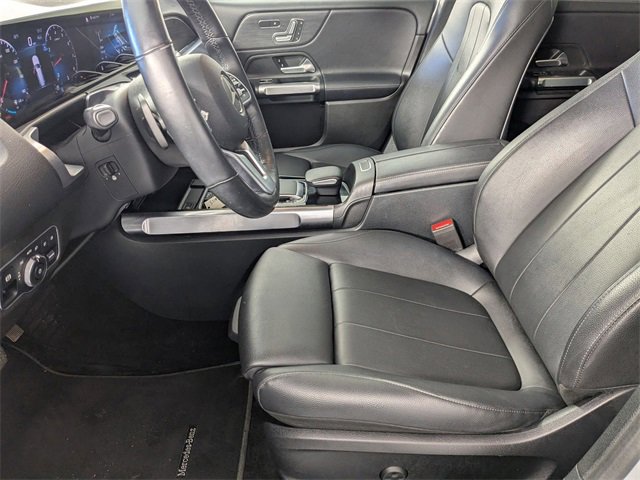 Used 2020 Mercedes-Benz GLB 250 4MATIC image 14