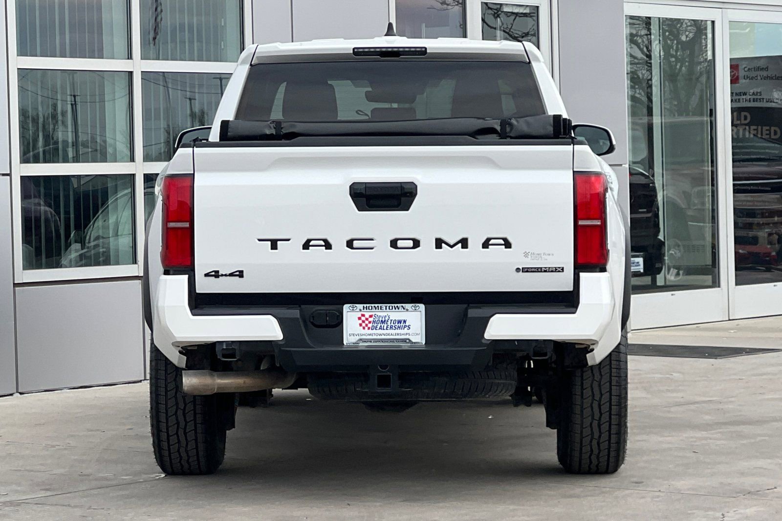 Certified 2025 Toyota Tacoma TRD Off-Road image 5