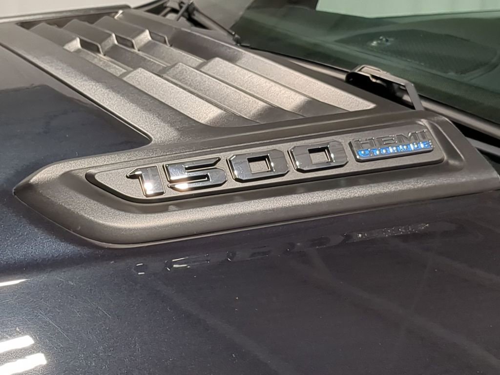 Used 2021 RAM 1500 Laramie w/ Sport Appearance Package image 16