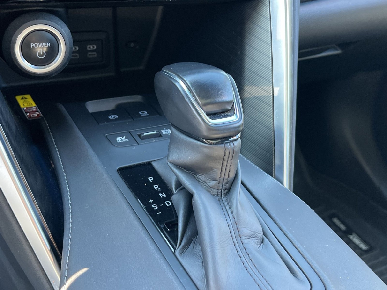 Used 2023 Toyota Venza Nightshade image 20