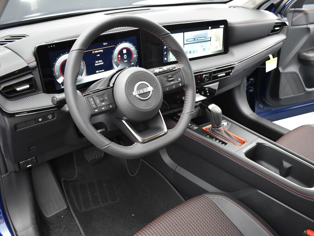 Certified 2025 Nissan Kicks SR image 8