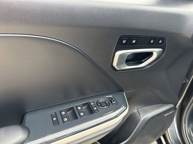 Used 2025 Kia K4 GT-Line w/ GT-Line Premium Package FWD image 17