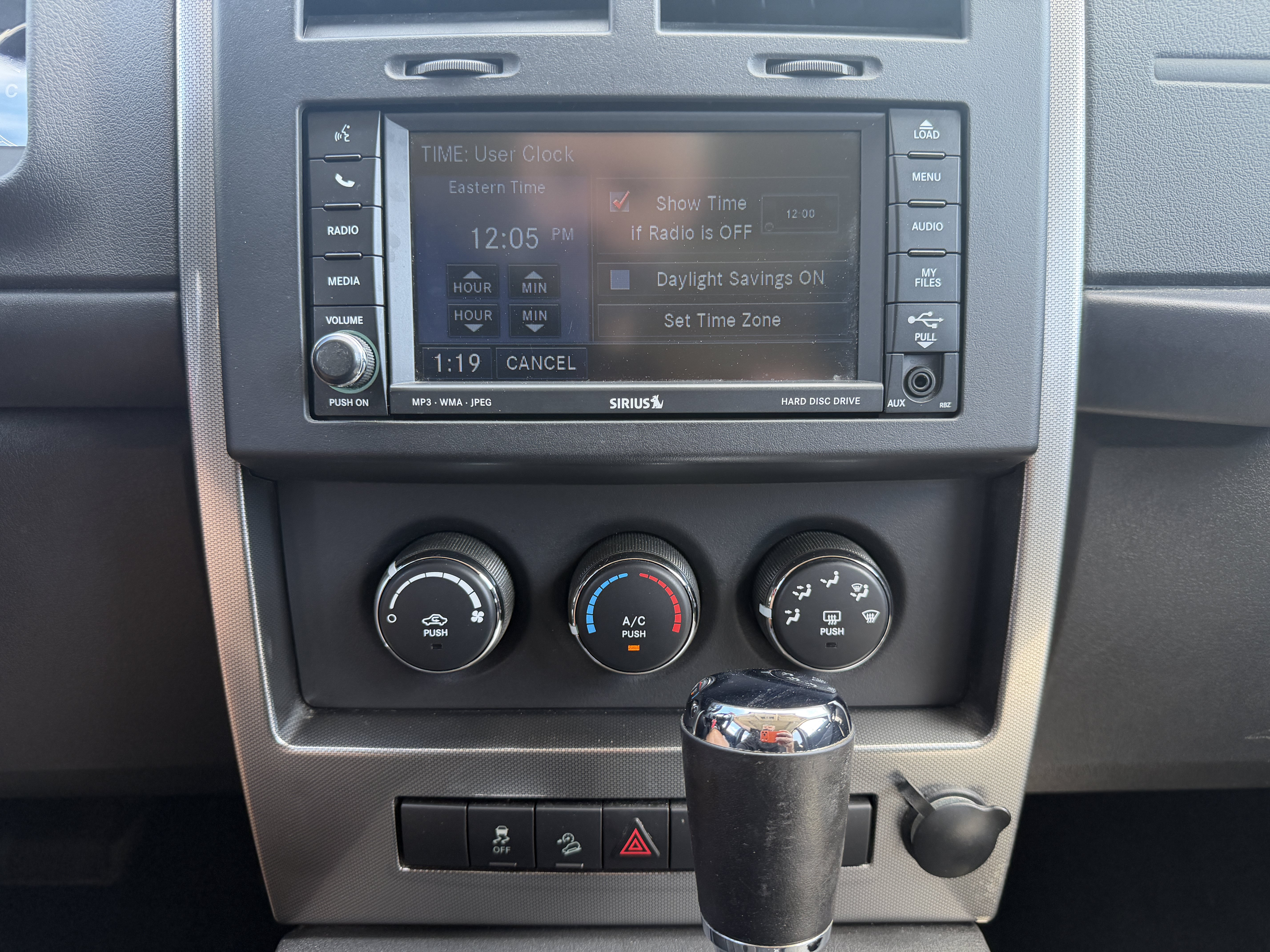 Used 2011 Jeep Liberty Sport AWD/4WD image 25