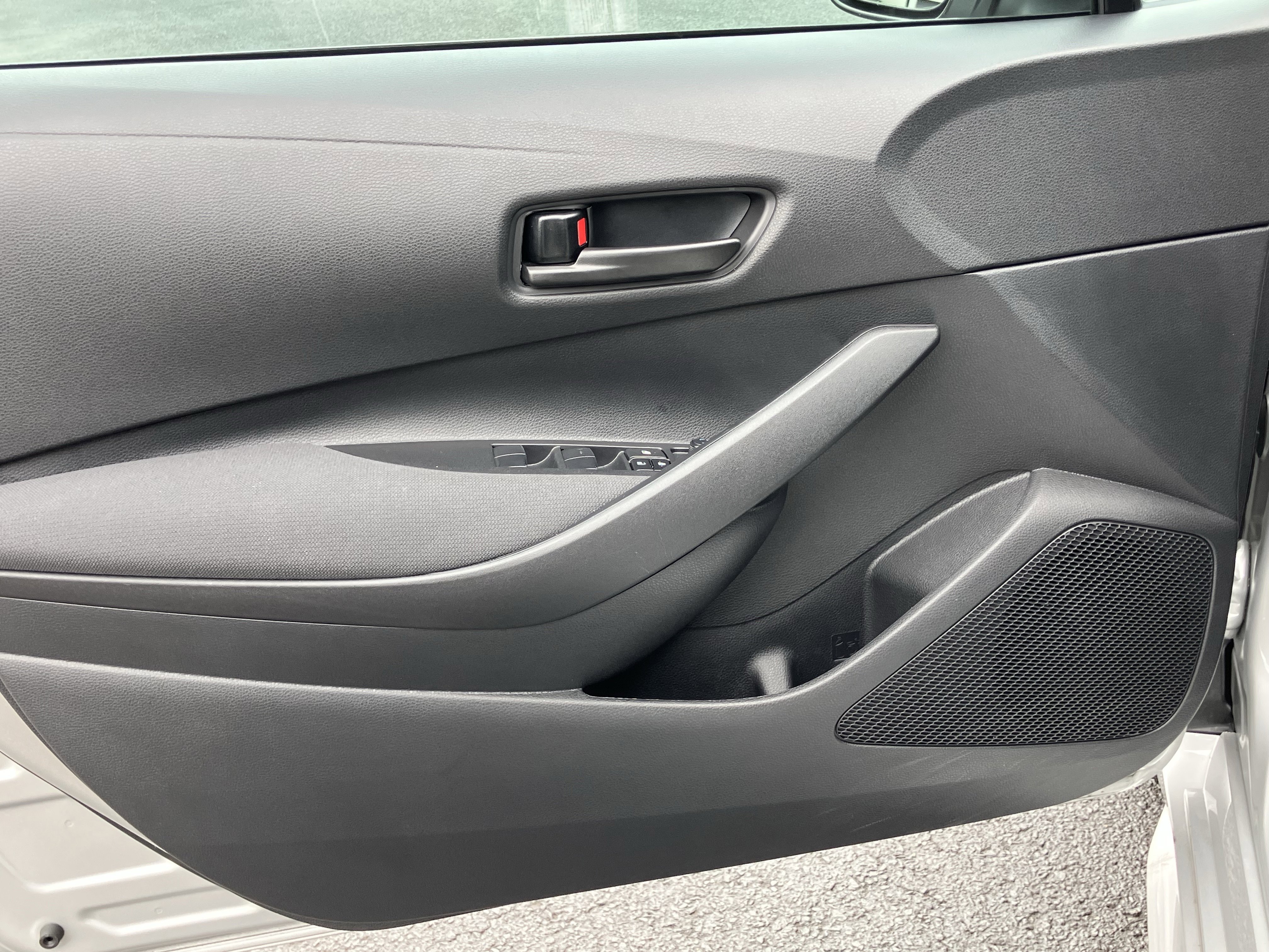 Used 2026 Toyota Corolla LE w/ LE Premium Package image 14