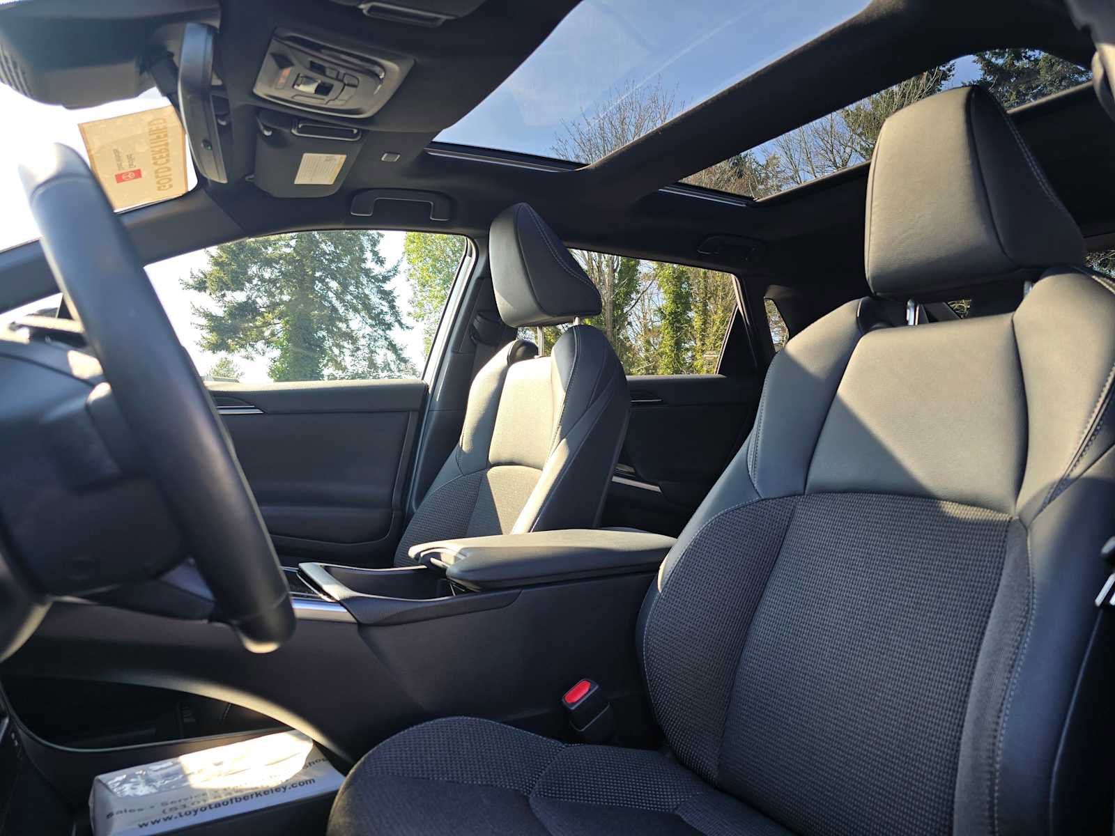 Used 2023 Toyota bZ4X XLE w/ Weather Package image 21