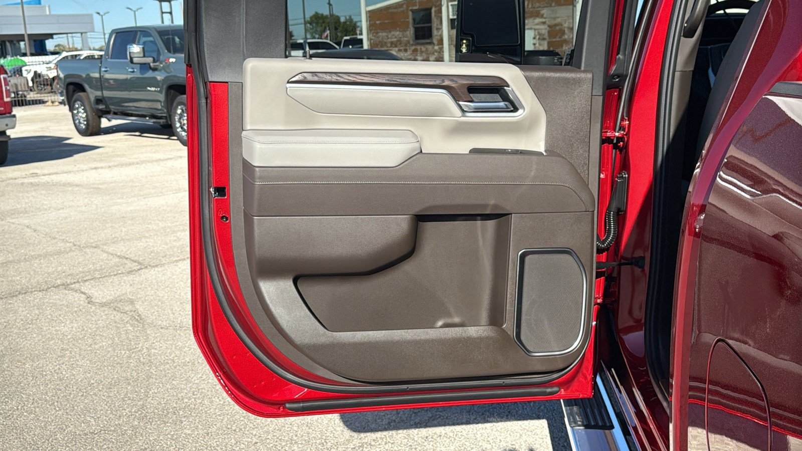 New 2026 GMC Sierra 2500 SLT w/ SLT Premium Package AWD/4WD image 14