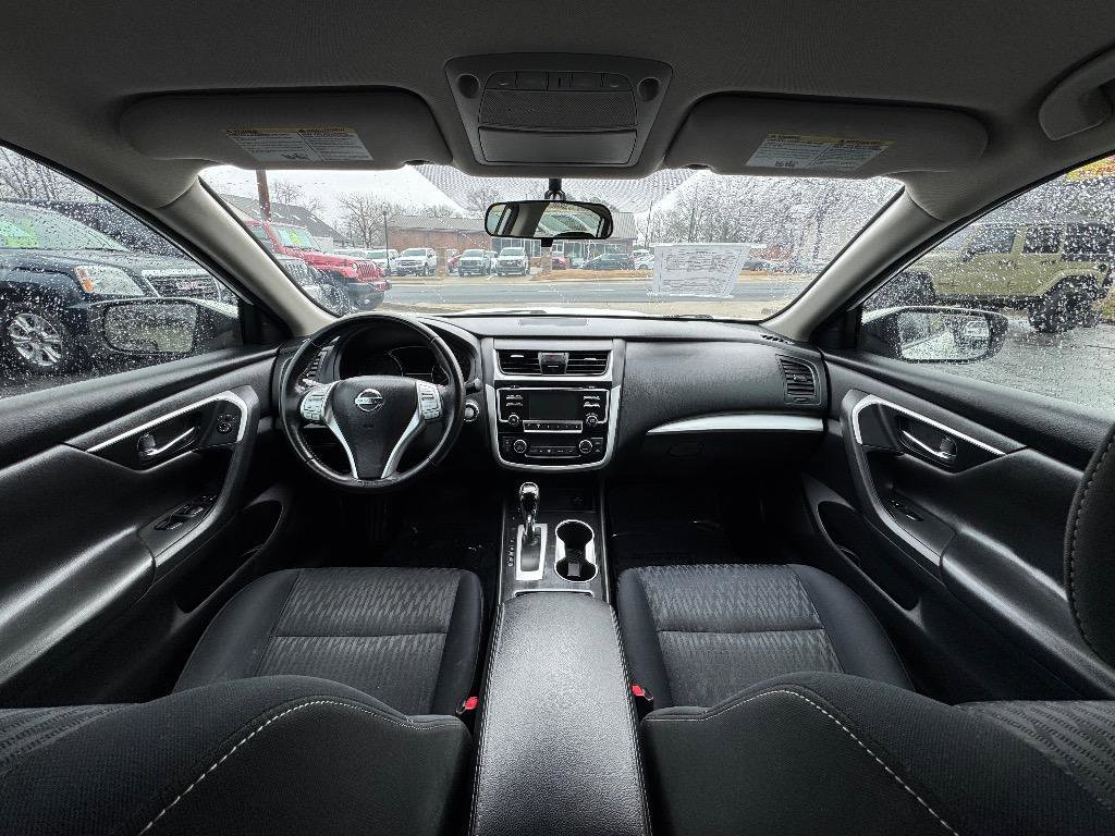 Used 2015 Nissan Altima 2.5 S w/ Power Driver Seat Package FWD image 24