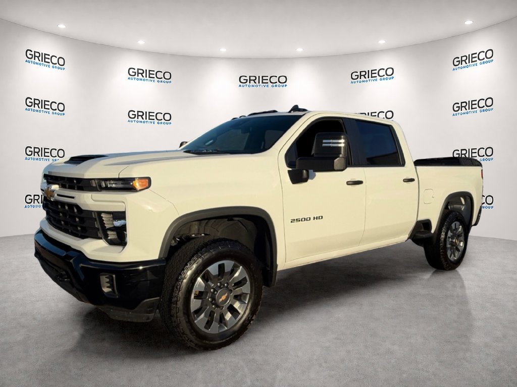 Used 2025 Chevrolet Silverado 2500 Custom w/ Custom Convenience Package RWD image 3