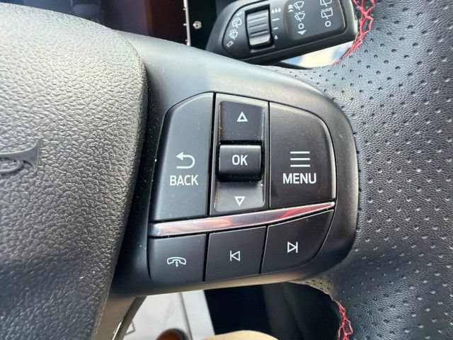 Used 2025 Ford Escape ST-Line Select AWD/4WD image 31
