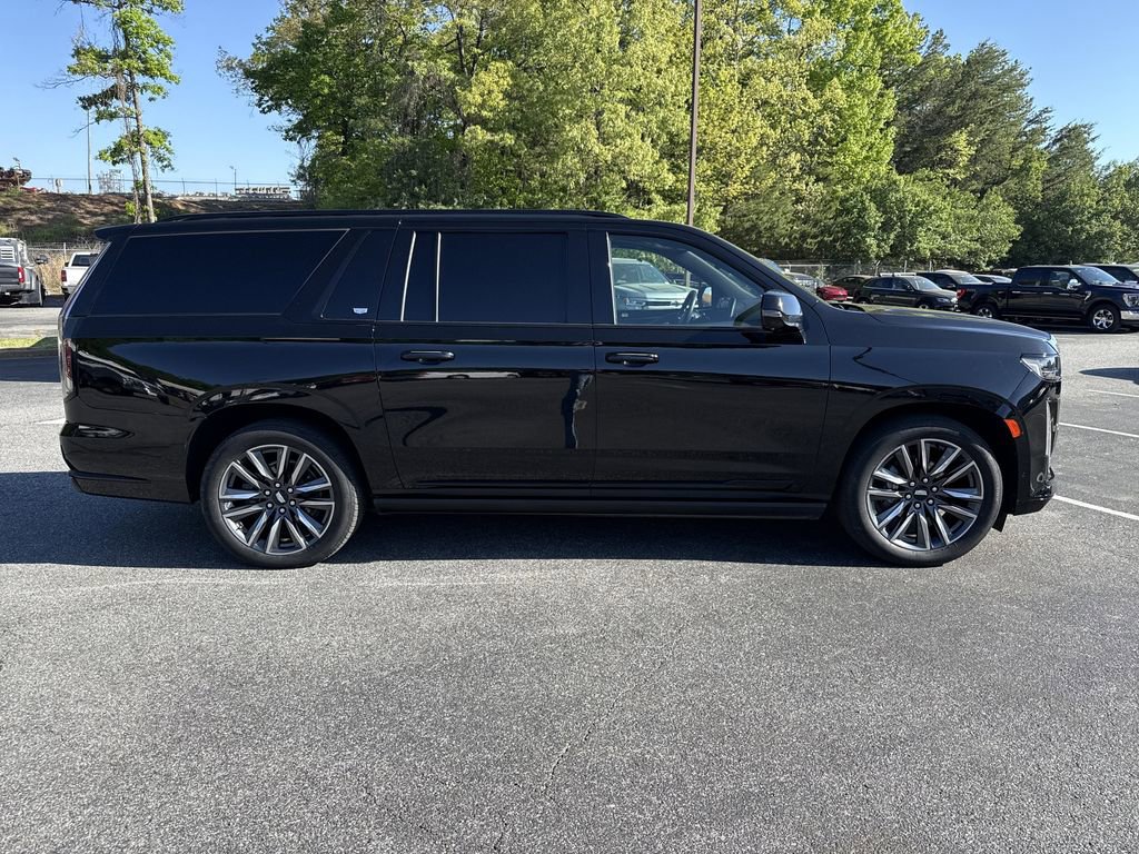 Used 2022 Cadillac Escalade ESV Sport w/ Touring Package image 8