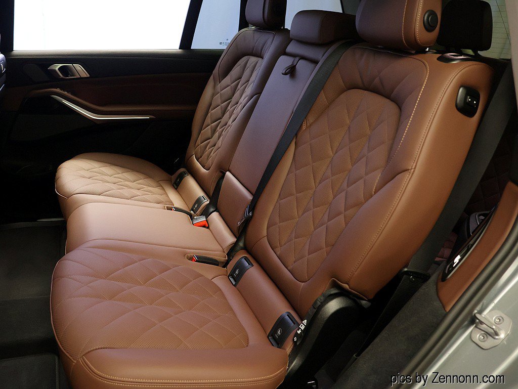 Certified 2026 BMW X7 xDrive40i AWD/4WD image 12