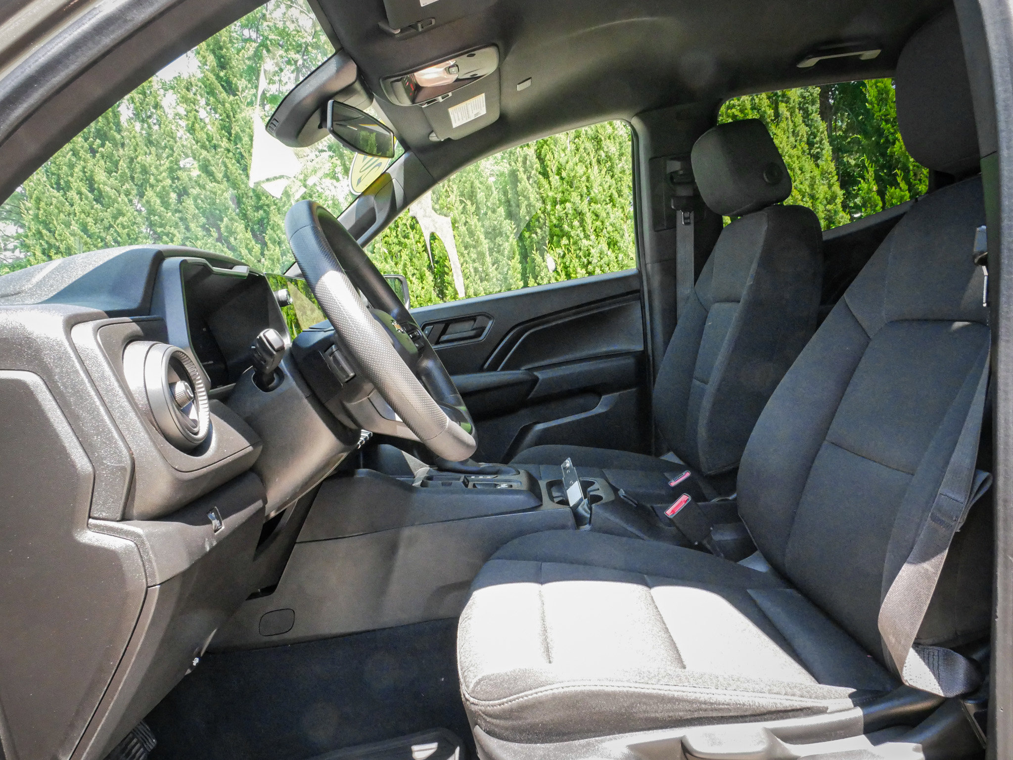 Used 2024 Chevrolet Colorado W/T RWD image 16