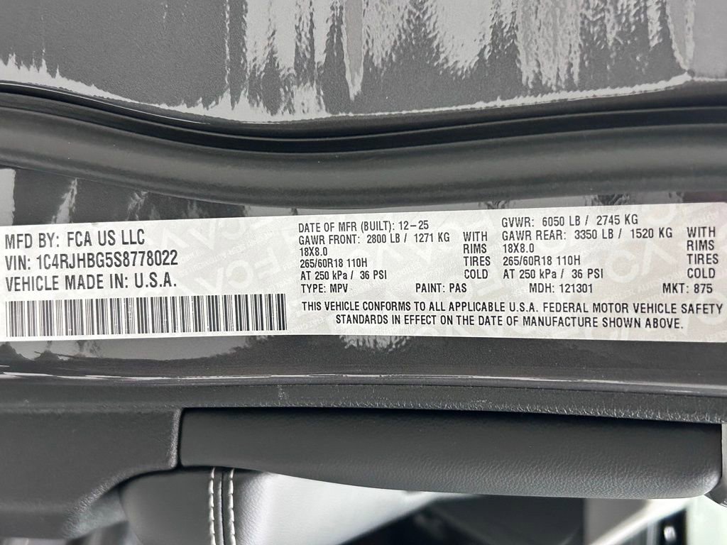 New 2025 Jeep Grand Cherokee Limited image 24