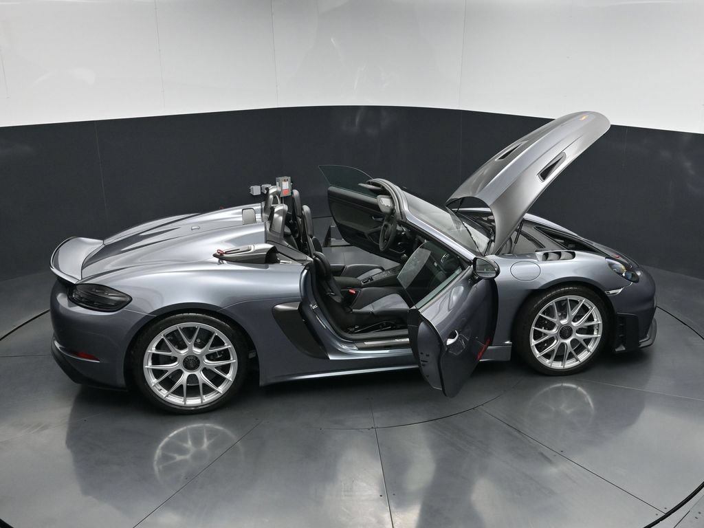 Used 2024 Porsche 718 Boxster Spyder RS RWD image 31