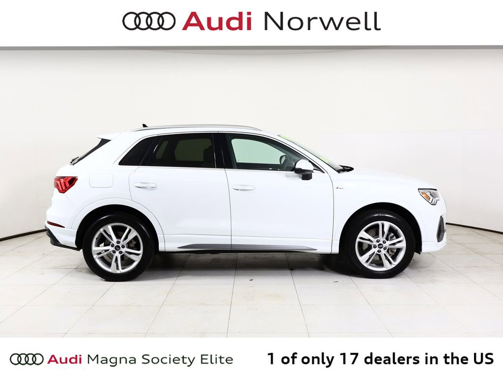 Used 2023 Audi Q3 2.0T Premium w/ Convenience Package AWD/4WD image 18