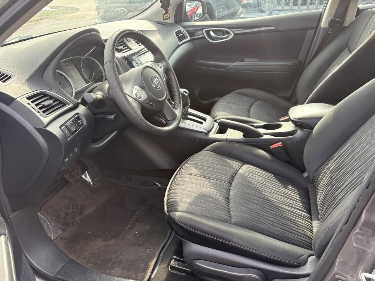 Used 2018 Nissan Sentra SV image 11