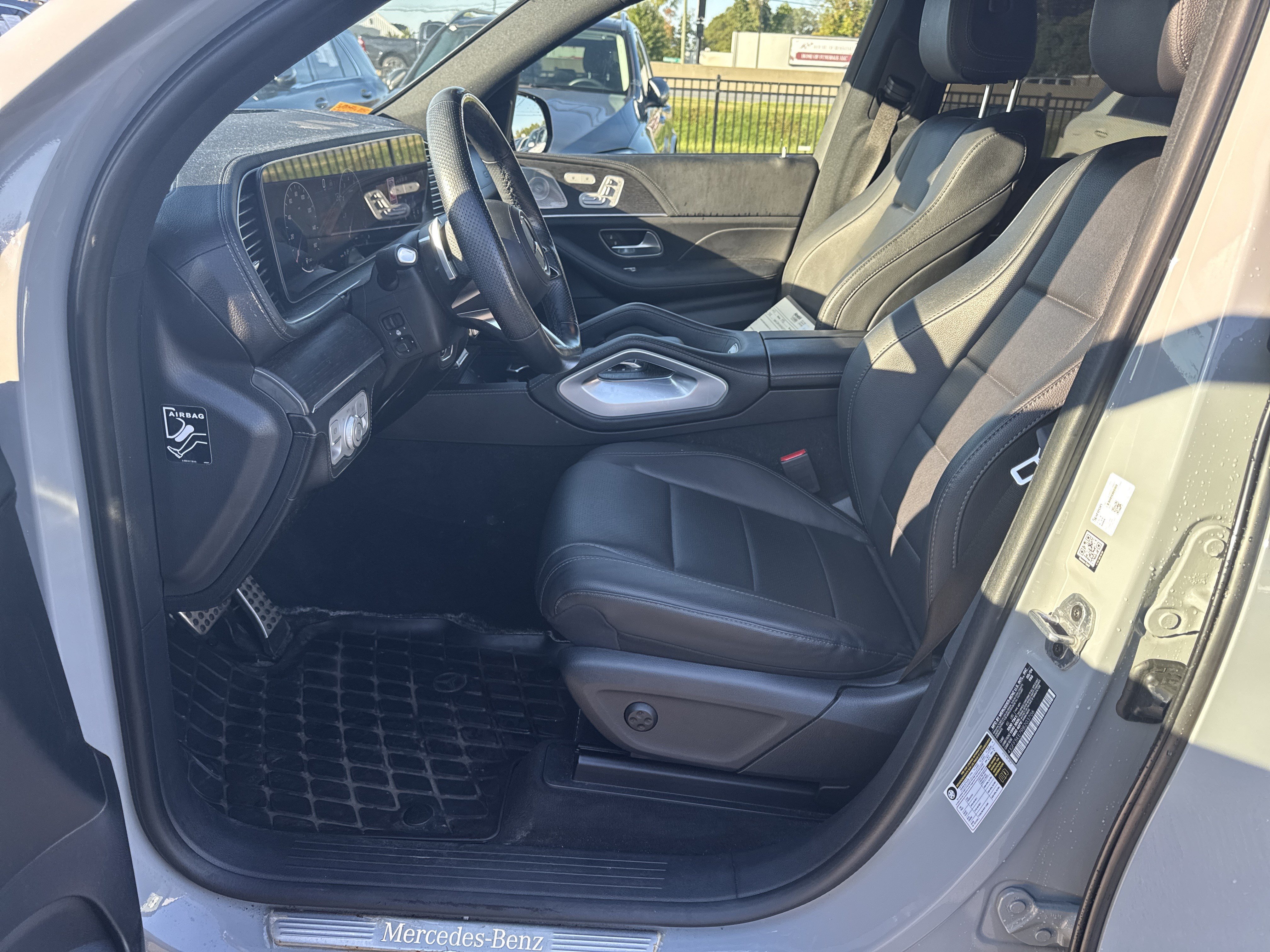 Used 2024 Mercedes-Benz GLS 450 4MATIC image 16