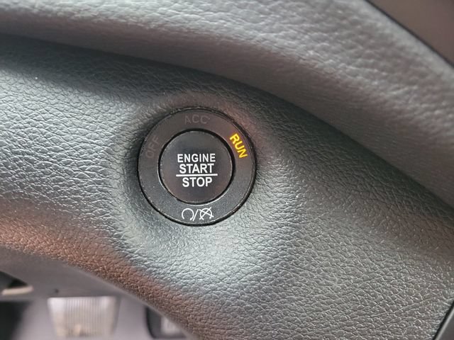 Used 2021 Jeep Cherokee Latitude Plus AWD/4WD image 15