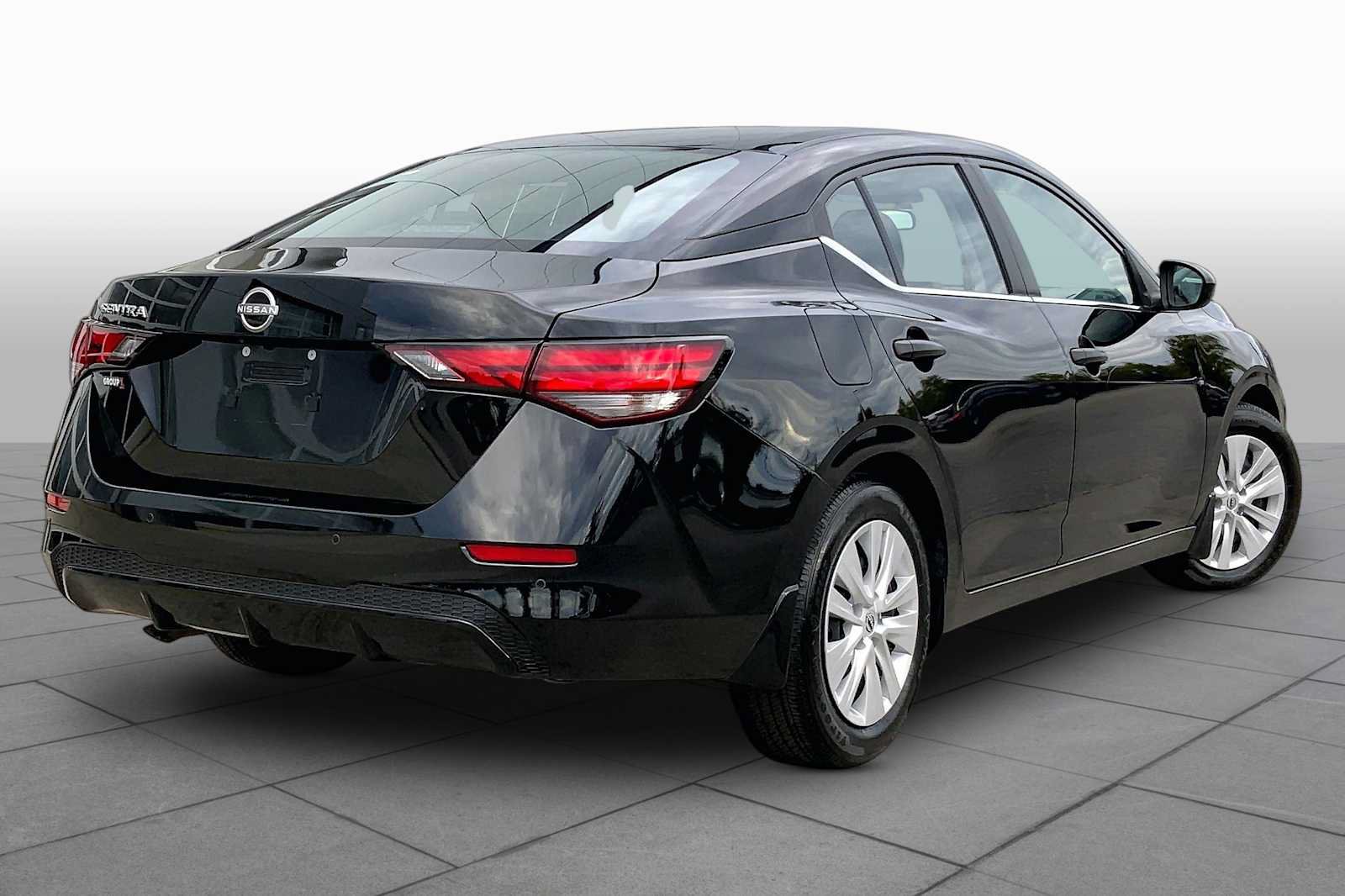 Used 2024 Nissan Sentra S FWD image 13