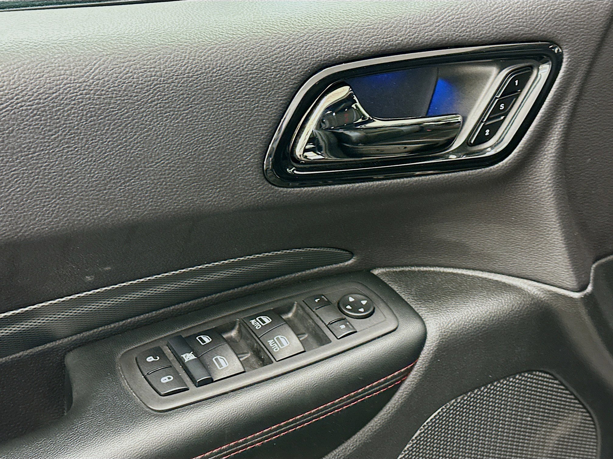 Used 2025 Dodge Durango GT image 15