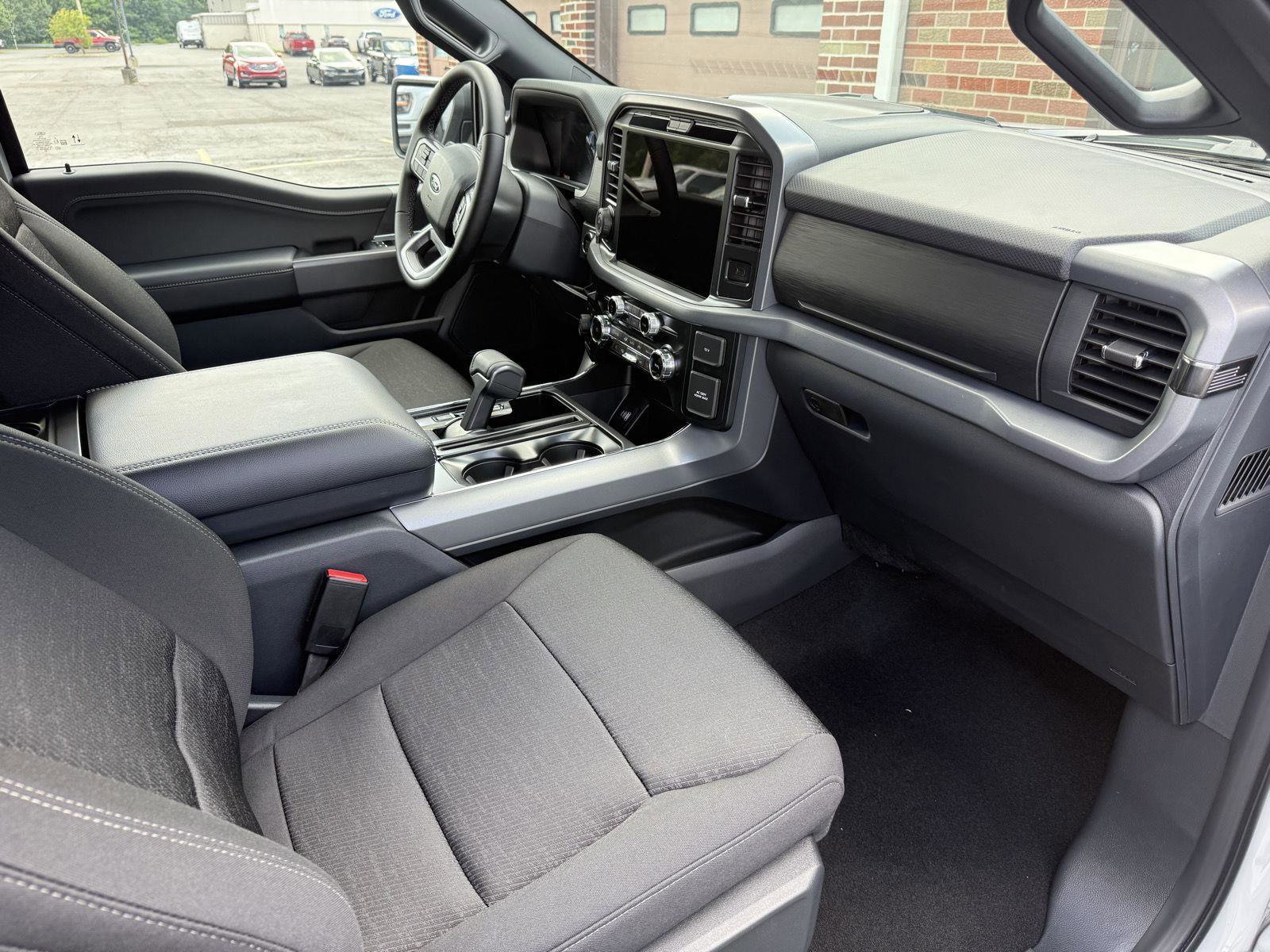New 2025 Ford F150 XLT w/ Equipment Group 302A MID image 20