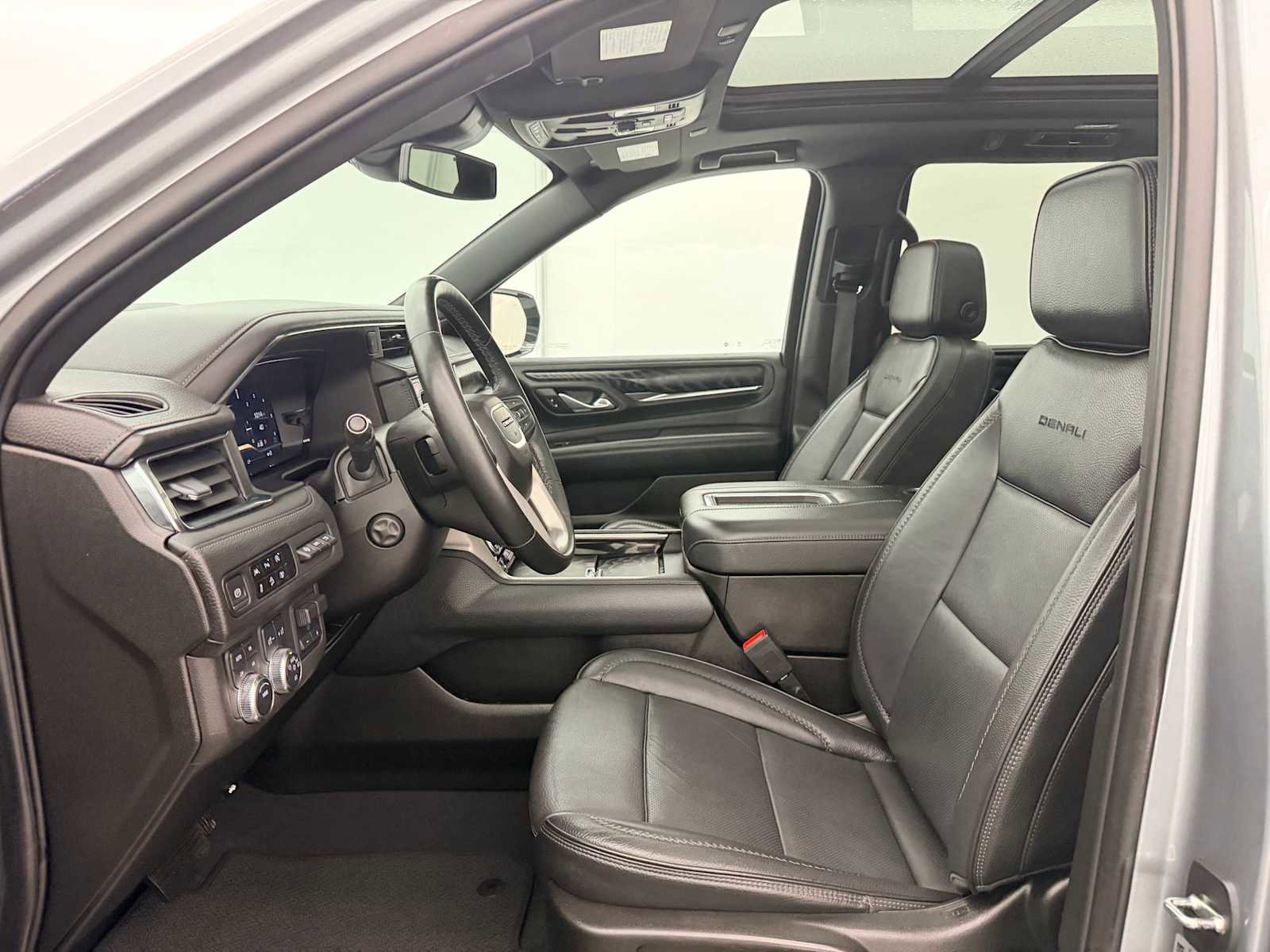 Used 2023 GMC Yukon Denali image 19