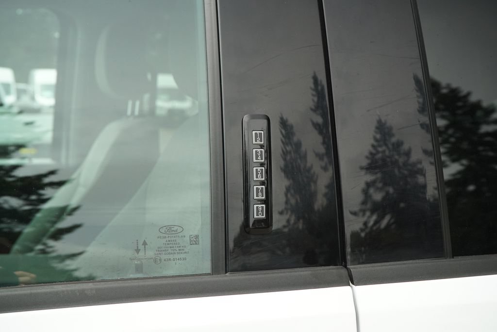 Used 2024 Ford F350 XLT w/ FX4 Off-Road Package AWD/4WD image 24