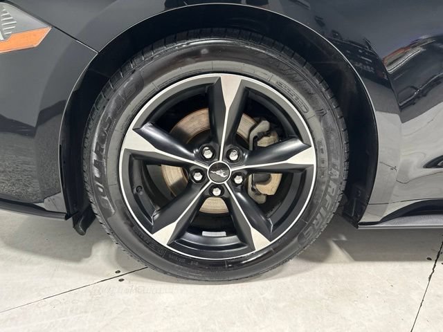 Used 2018 Ford Mustang Coupe w/ Equipment Group 101A RWD image 4
