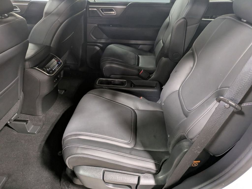Used 2026 INFINITI QX80 Pure w/ Cargo Package AWD/4WD image 31