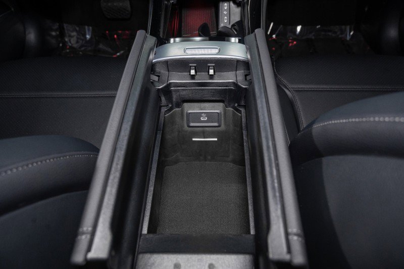 Certified 2026 Mercedes-Benz GLC 300 image 24