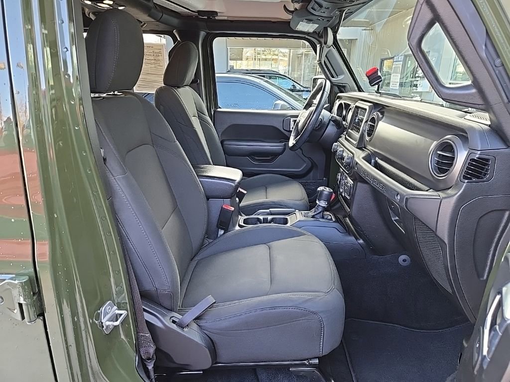 Used 2021 Jeep Wrangler Unlimited Sport AWD/4WD image 16