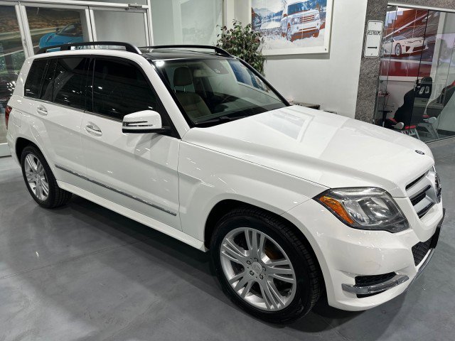 Used 2015 Mercedes-Benz GLK 350 4MATIC image 9