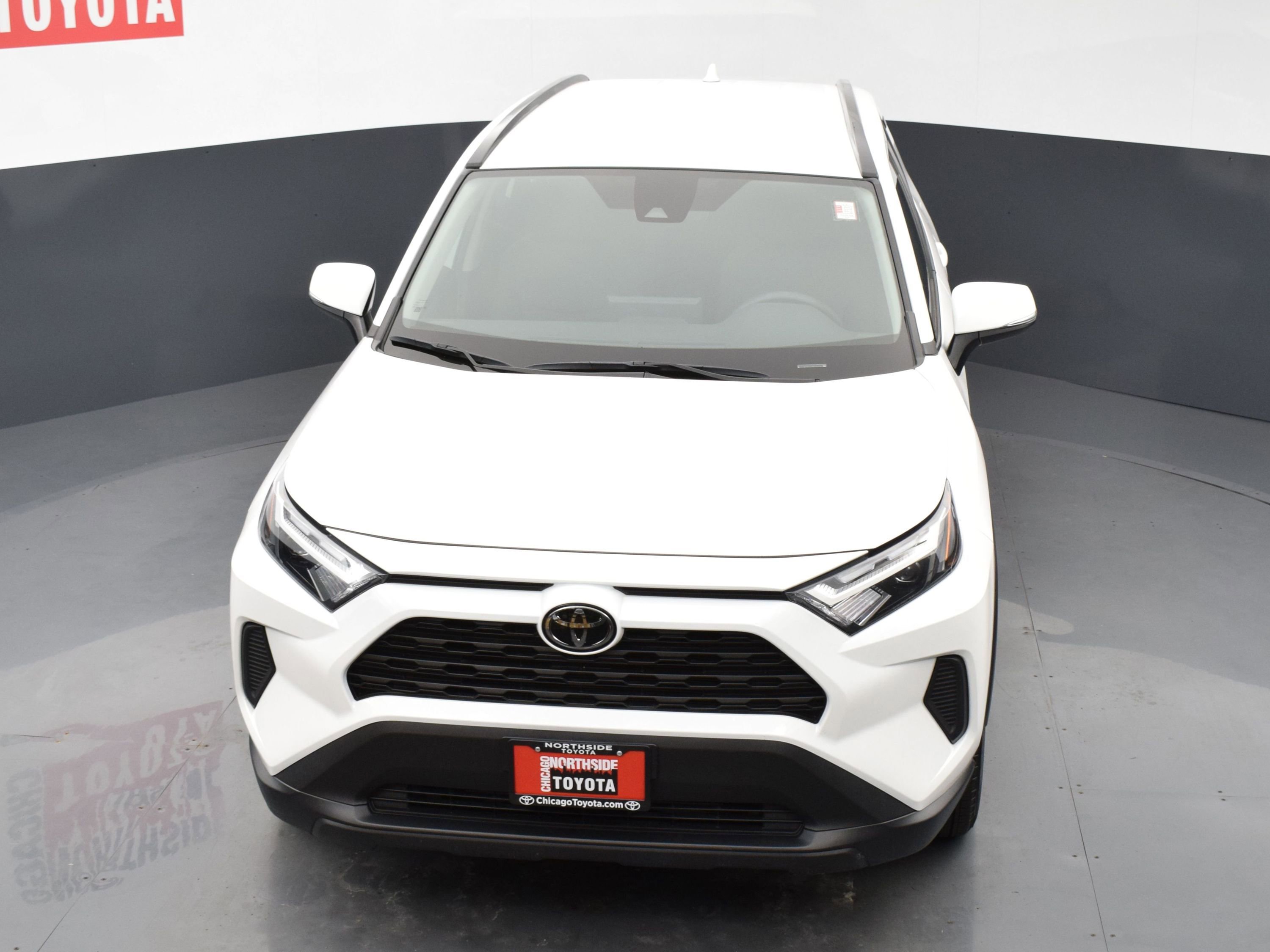 Used 2024 Toyota RAV4 XLE FWD image 23