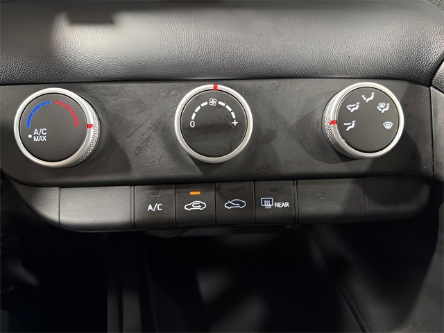 Used 2023 Hyundai Elantra SE image 22