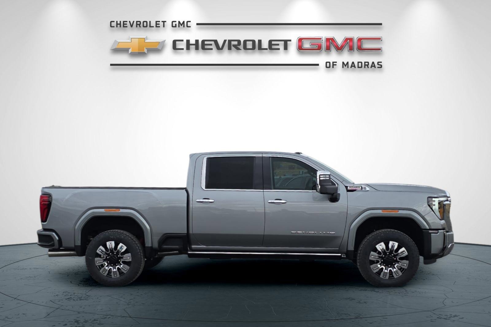 New 2026 GMC Sierra 2500 Denali w/ Denali Reserve Package image 2
