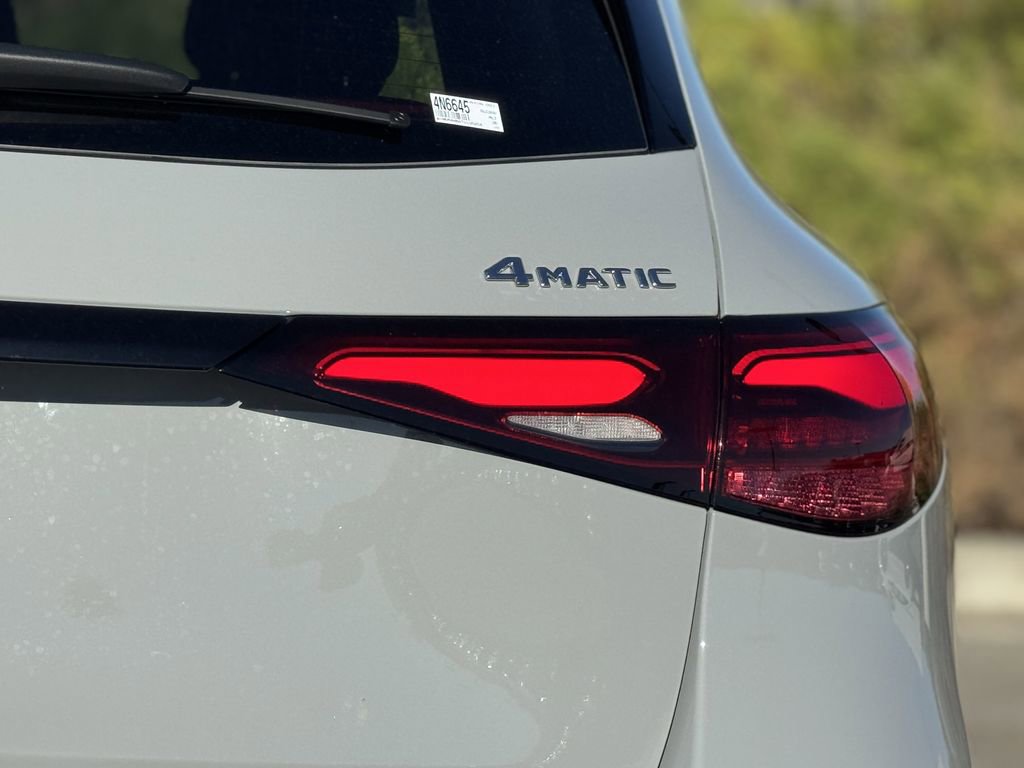 New 2026 Mercedes-Benz GLC 300 4MATIC image 11