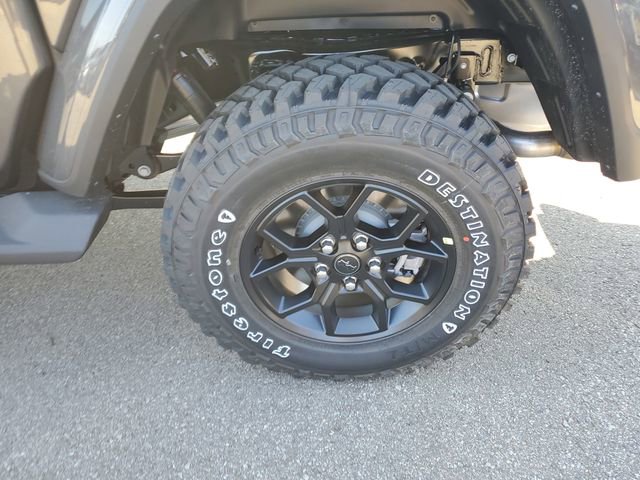 New 2025 Jeep Gladiator Sport image 6
