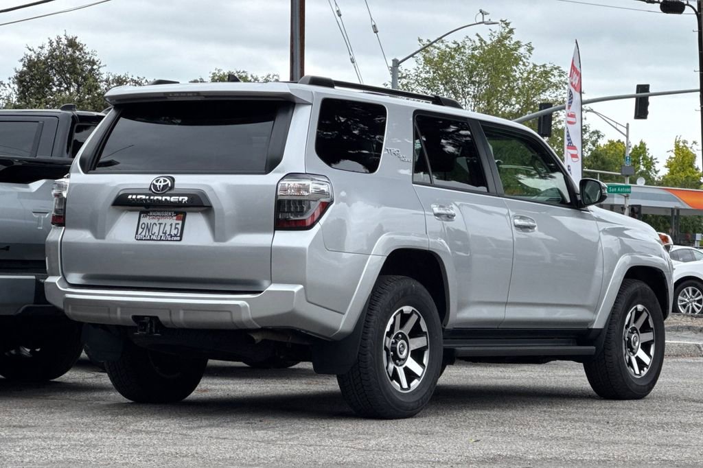 Certified 2024 Toyota 4Runner TRD Off-Road Premium w/ Moonroof Package AWD/4WD image 3