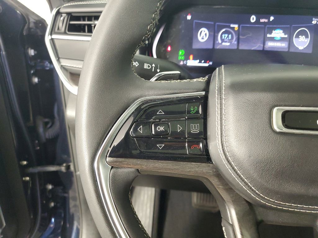 Used 2023 Jeep Grand Cherokee L Overland w/ Trailer Tow Group (B) image 26