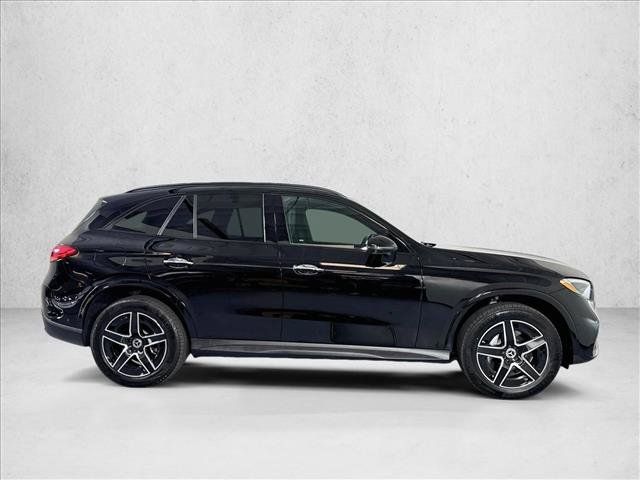 Used 2026 Mercedes-Benz GLC 300 4MATIC image 4